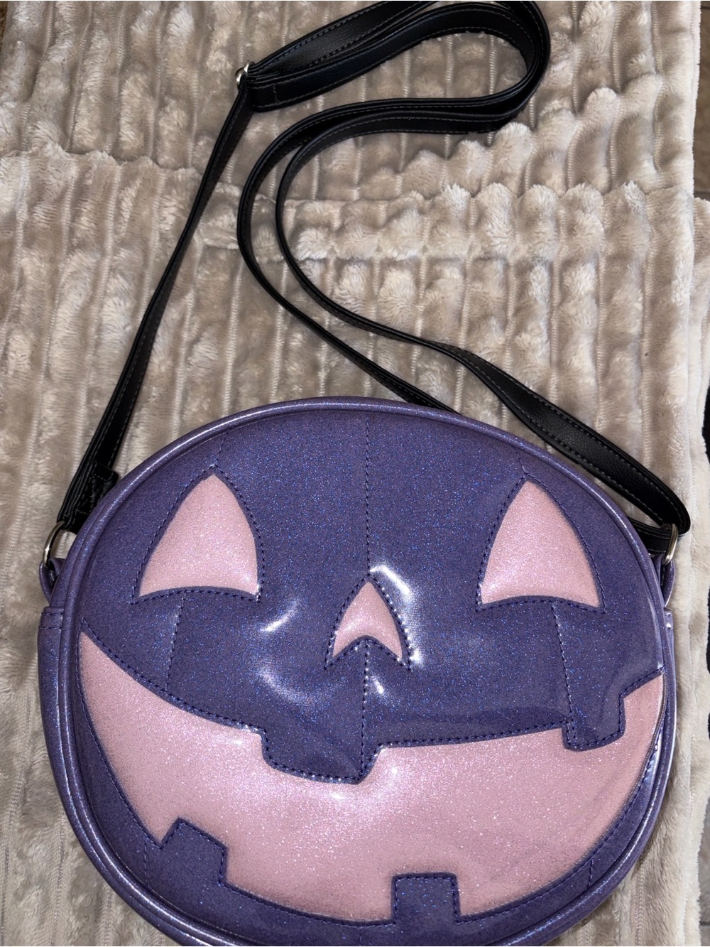 Love Pain & Stitches Pumpkin Bag